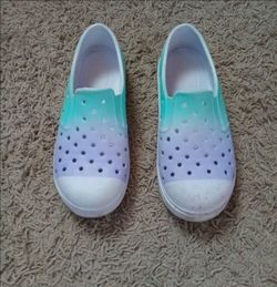 Girls shoes size 1