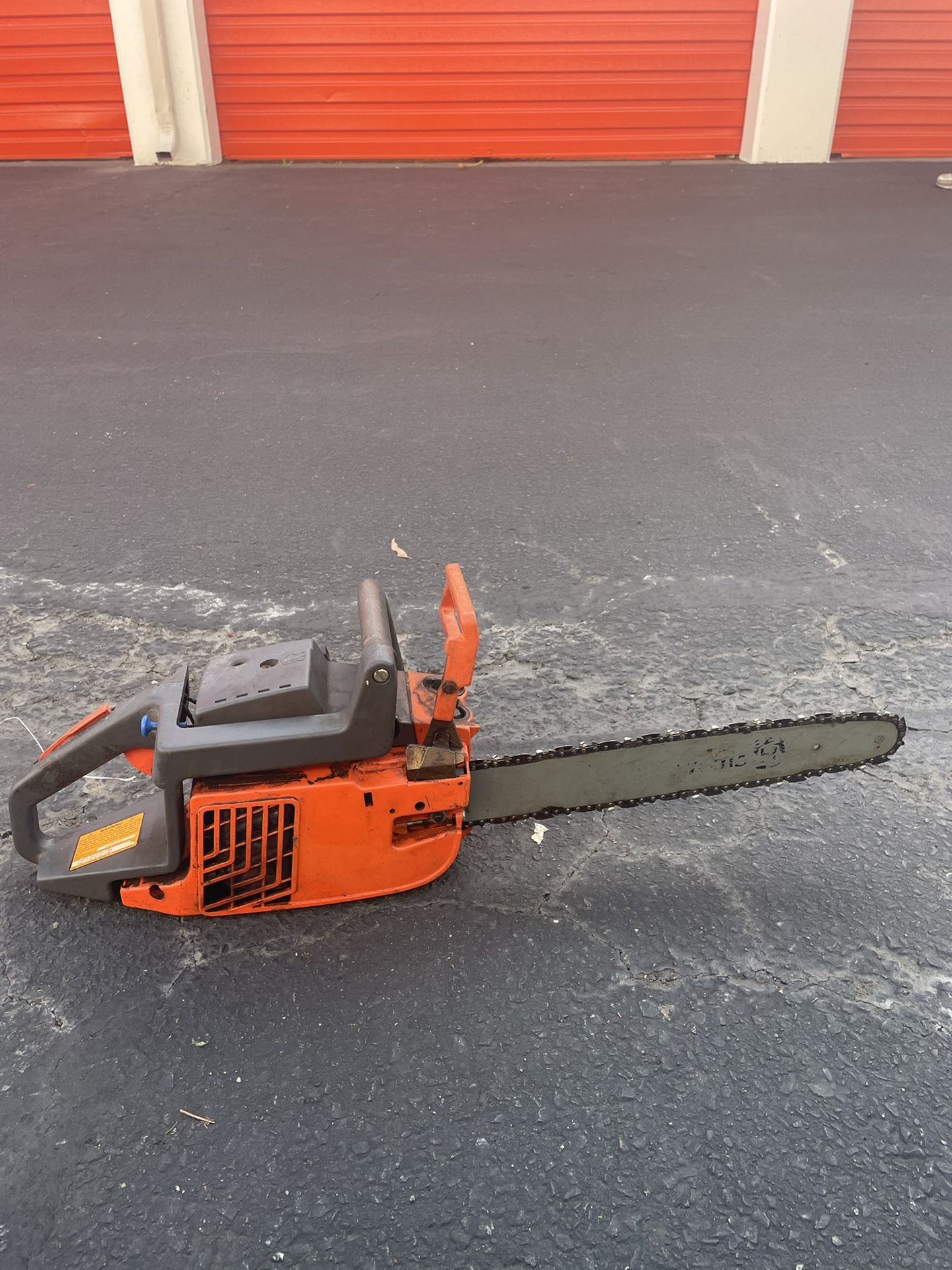 Husqvarna outlet 33 chainsaw