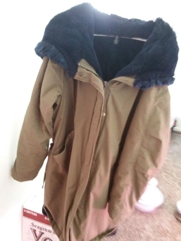 KENNETH COLE WINTER COAT
