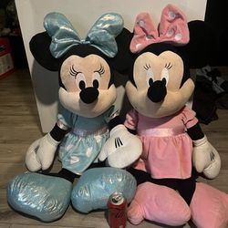 2 Giant Minnie Mouse Stuffed Animals 