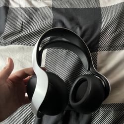 Sony - PULSE Elite Wireless Gaming Headset - for PS5 - White