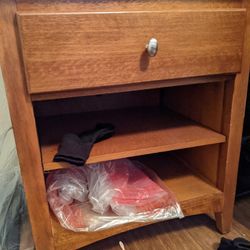 Brown End Table / Cabinet with Drawer