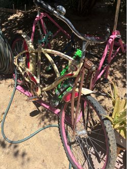The realm beach cruiser bike 26”