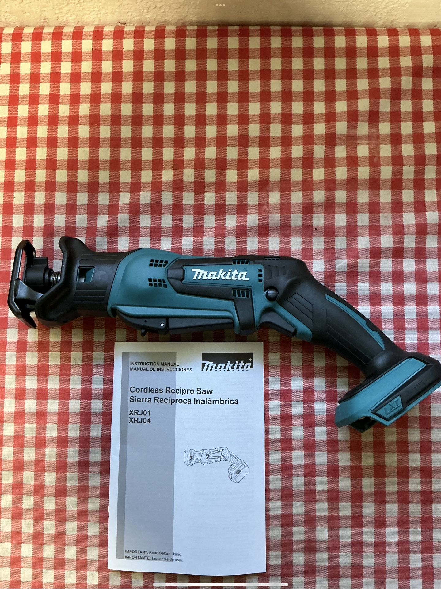 Makita. 18V LXT Lithium-lon Cordless Variable Speed Lightweight Compact Reciprocating Saw (Tool Only).