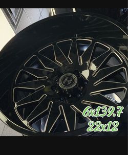 Go big and wide with these 22x12s! 🛞🔥 ​⚡ Size: 22x12 Deep Lip 💥 Bolt Pattern: 6x139.7 (6x5.5) 🛻 Fits: Chevy Silverado/Tahoe, GMC Sierra/Yukon, Esc