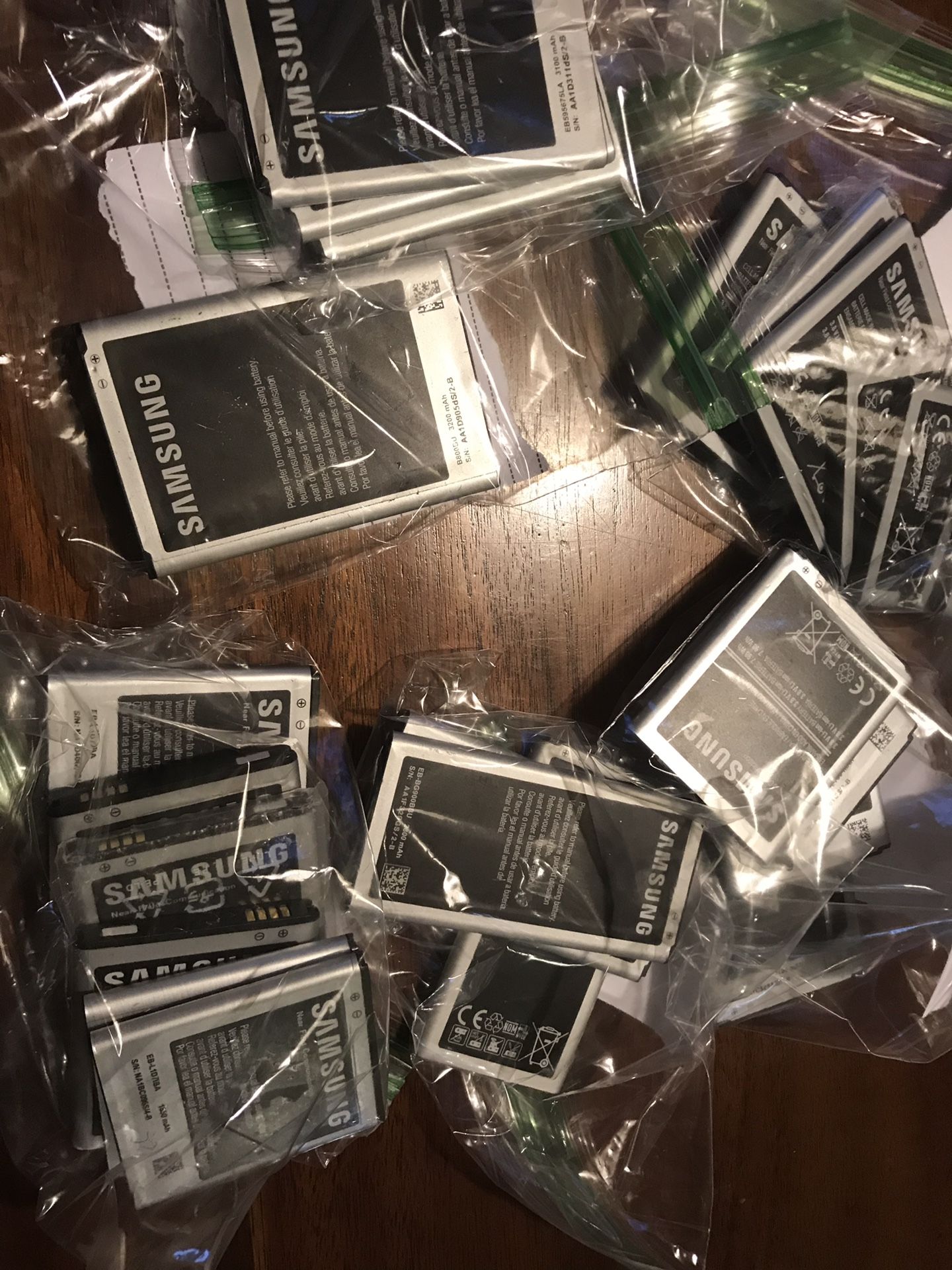 Samsung cell phone battery’s