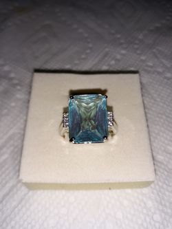 Beautiful Aquamarine and white crystal Lady's ring