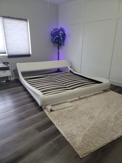 White Leather Platform Bed Frame (KING) 