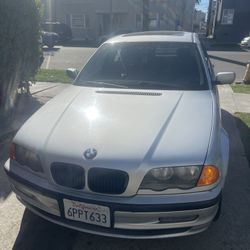 2002 BMW 325i