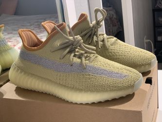 Marsh size 6 yeezys fit a 5 in women