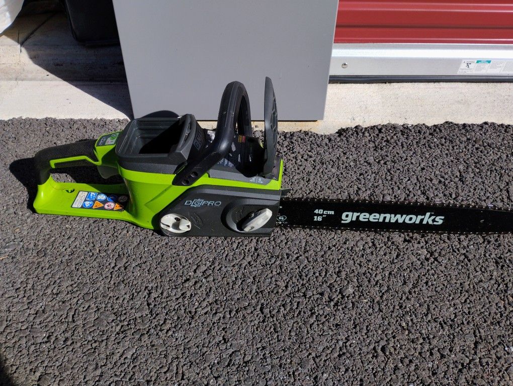 Greenwork  40v Brushless Cordless Chainsaw Battery Operated