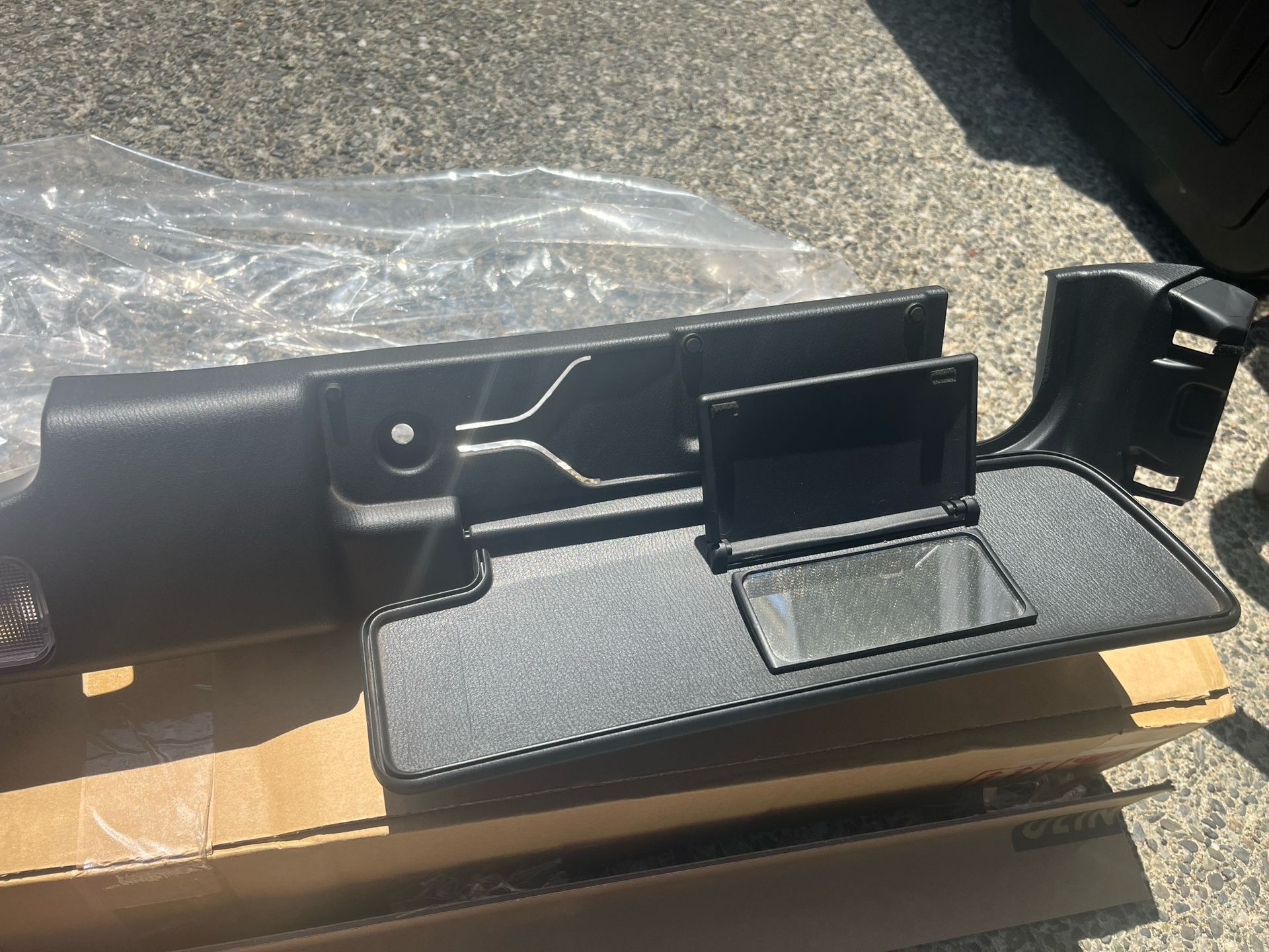 2017 Fiat 124 / Mazda Miata Sun Visor Header Trim Assembly