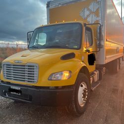 26ft Box truck with Lift Gate 2015
