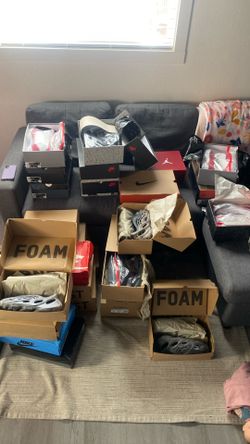 Jordans Yeezys For Sale 8.5 9 