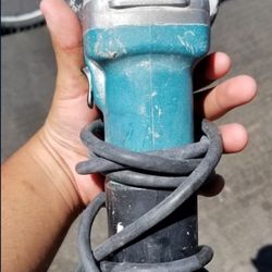 Makita grinder
