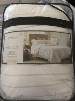 Ruffle Yarn Dyed King Comforter Set