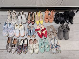 Woman's Shoes  8,5-9