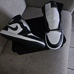 AIR JORDAN 1. MID  MEN SHOES NEW 