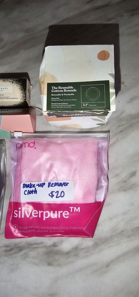 Make Up Removers And Blotting Paper