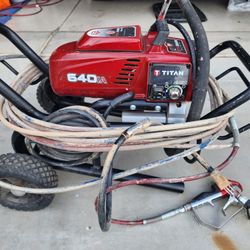 TITAN PAINT SPRAYER 