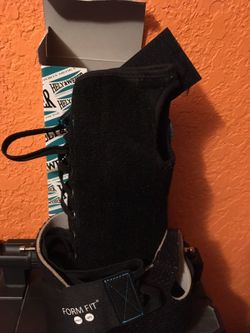 Healy and weber fitted wrist brace