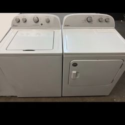 WHIRLPOOL WASHER AND DRYER SET EXCELLENT CONDITION AND VERY CLEAN 