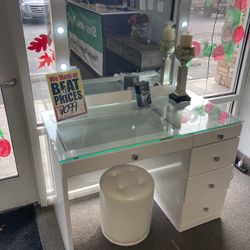 Vanity $999! With Stool! 🔥📲🚨 Easy Financing! 