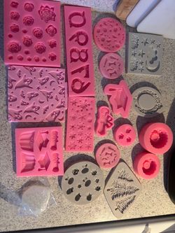 Treat molds