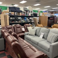 Ashley Sleeper/Queen Sofa