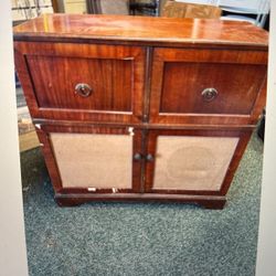 Majestic Phonograph Radio Console