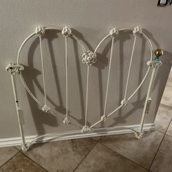 Twin Bed Frame Shaped As A Heart