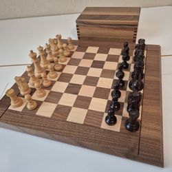 Drunke Chess Set