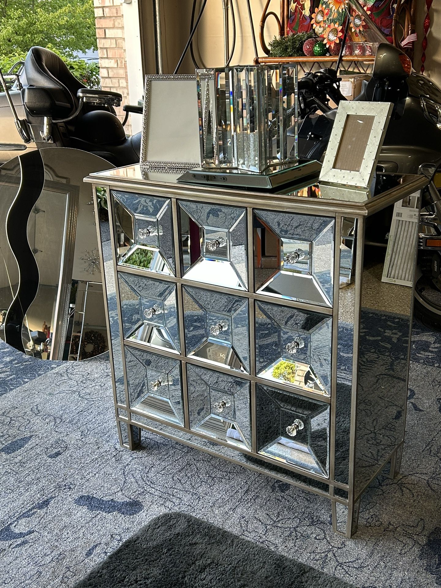Gorgeous Large Mirrored Cabinet! 35x16x36 (paid $700)