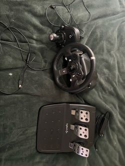 LOGITECH G920 W/ shifter