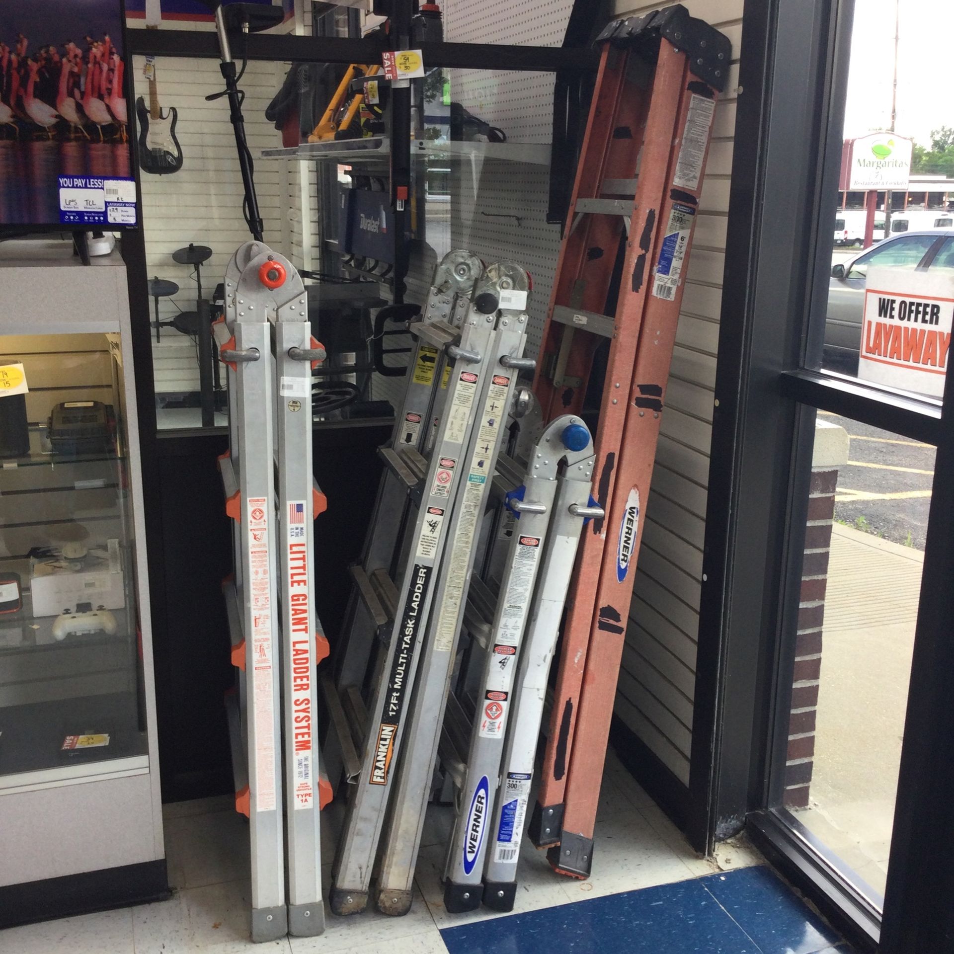 6 Foot Fiberglass Ladder
