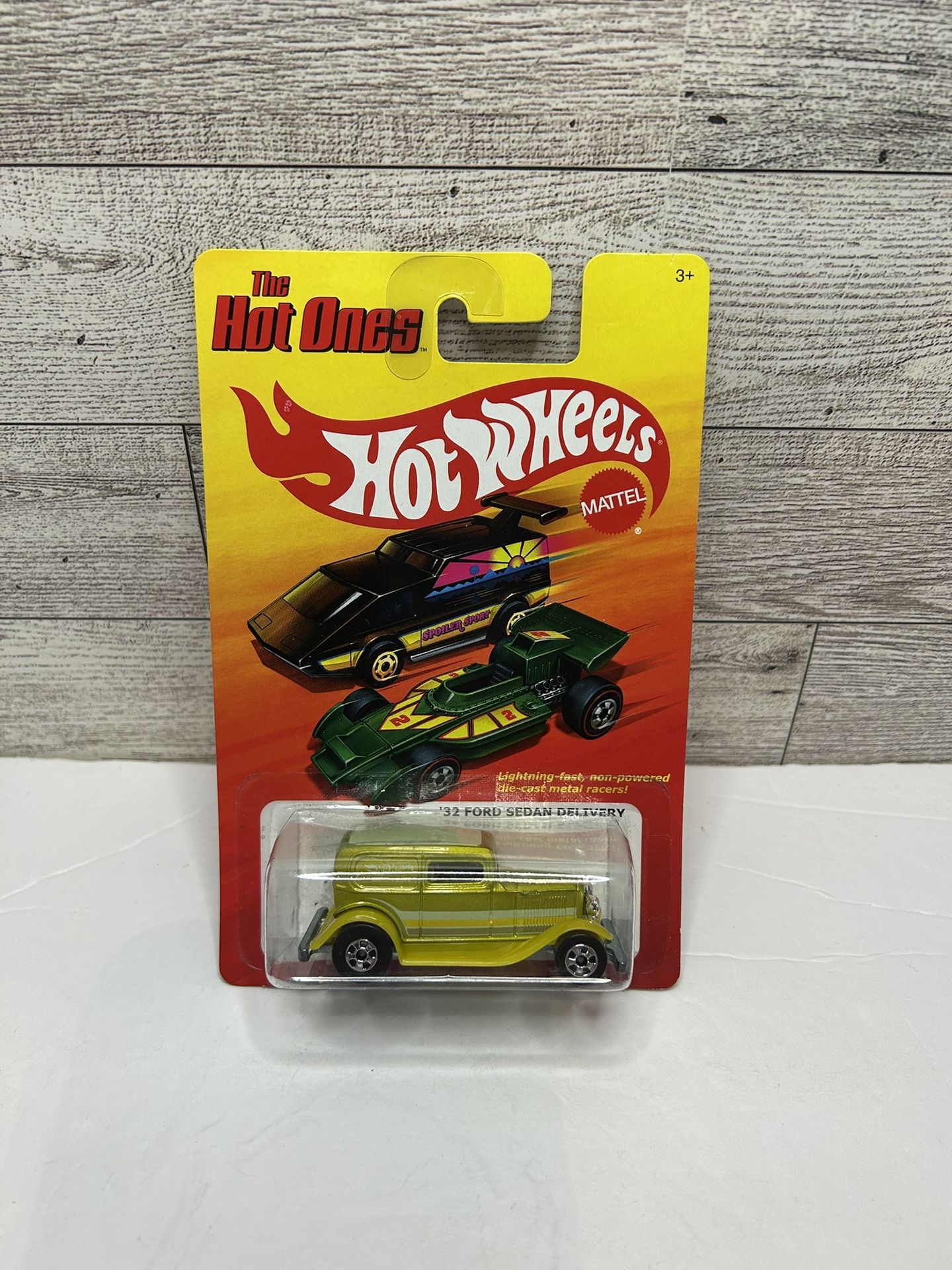 Hot wheels The Hot Ones Light Green ‘1932 Ford Sedan Delivey • Die Cast Metal • Made in Thailand