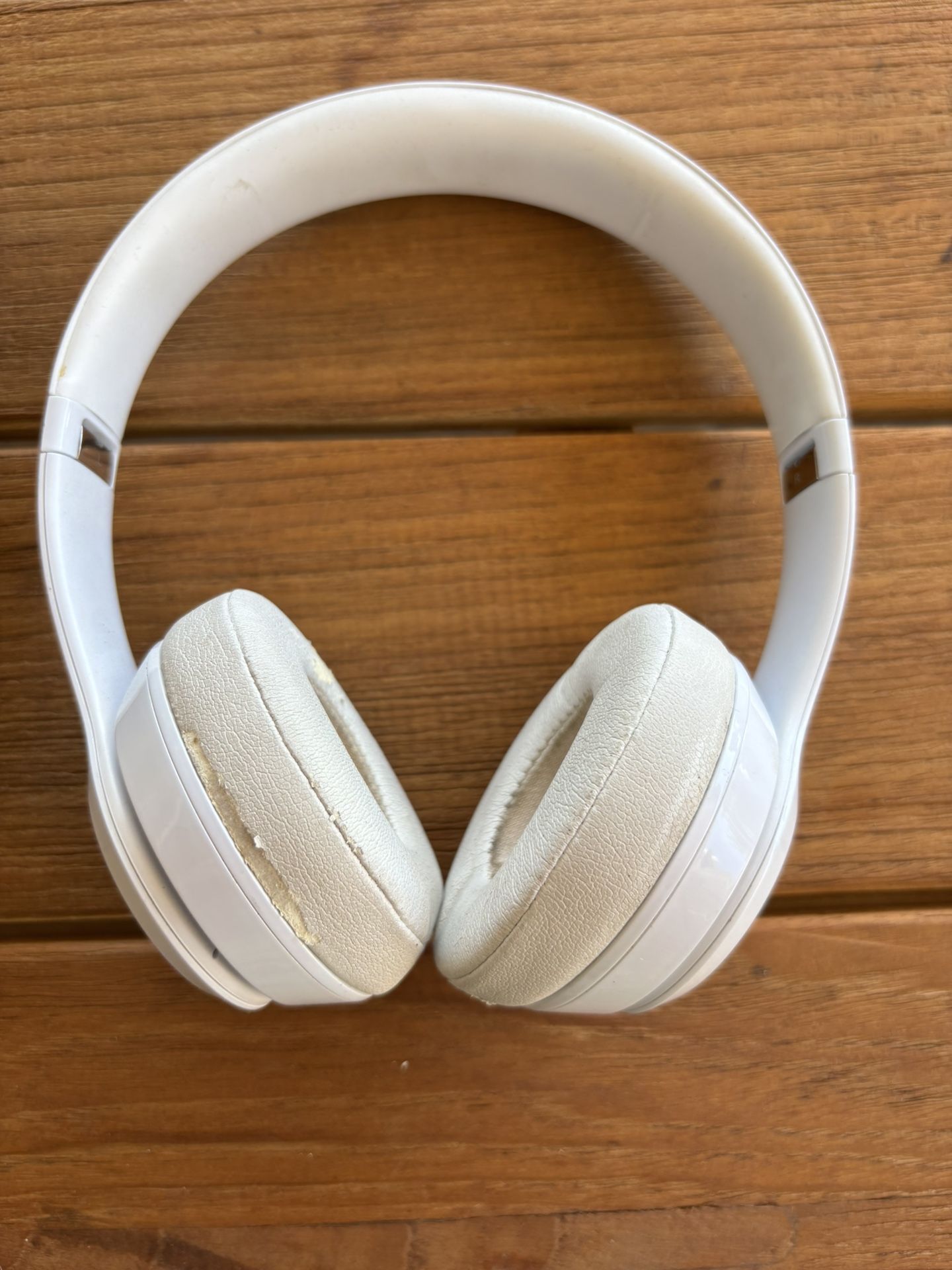 Beats Solo 3 White With Case