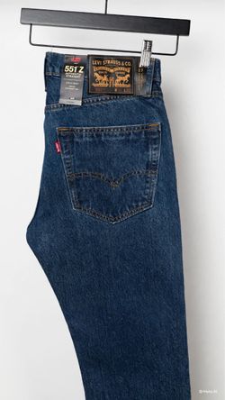 Men Levi’s 551 31X32