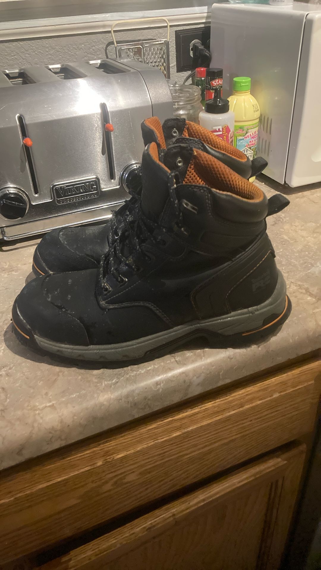 Timberland PRO WORKBOOTS (size 9)