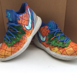 Nike SpongeBob Squarepants GS Pineapple House Size 4.5Y CJ7227-800