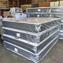 Set Full Size Mattress And Box Spring 