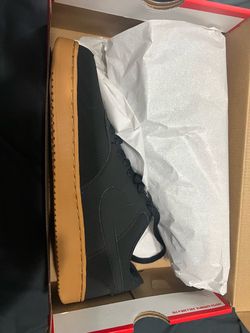 Nike Low-Top Sneakers Black Gum Sole 9.5