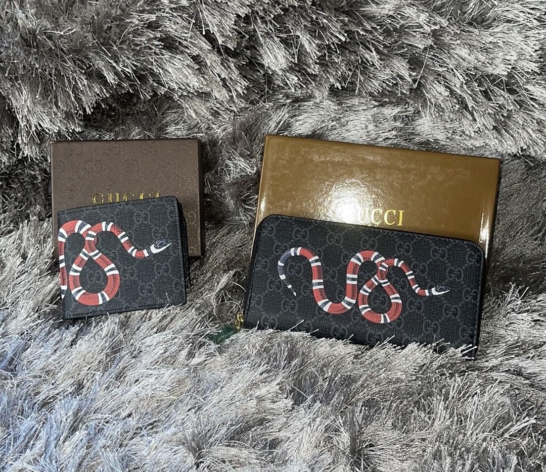 GUCCI GG Supreme Monogram Snake Wallets BLACK 