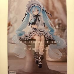 Hatsune Miku noodle stopper vintage doll