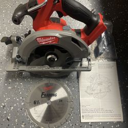 Milwaukee Fuel M18 6-1/2” Circular Saw. Newest Model