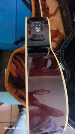 ONLY TRADING 12 STRING GUITAR