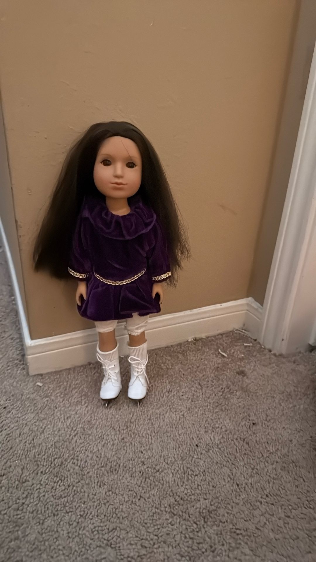 Glitter Girls "Sarinia" Doll 14