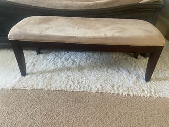 End of bed bench/ottoman/entryway