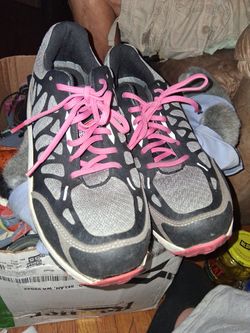 RED WING STEEL TOE TENNIS SHOES