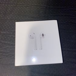 2 New Airpods